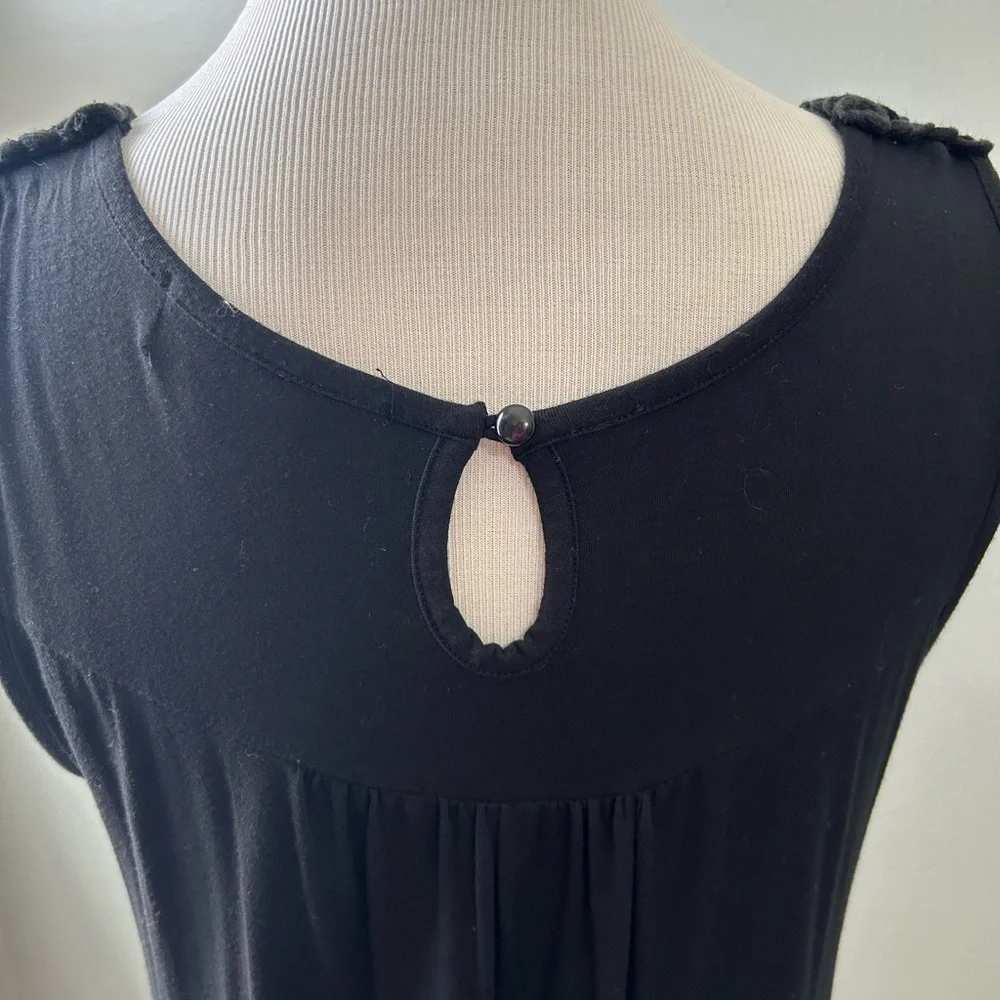Michael Kors women’s size M‎ sleeveless pull on dress with crocheted neckline